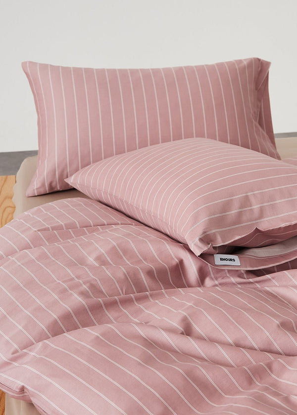 Henry Striped Buttoned Bedding Set / Brown
