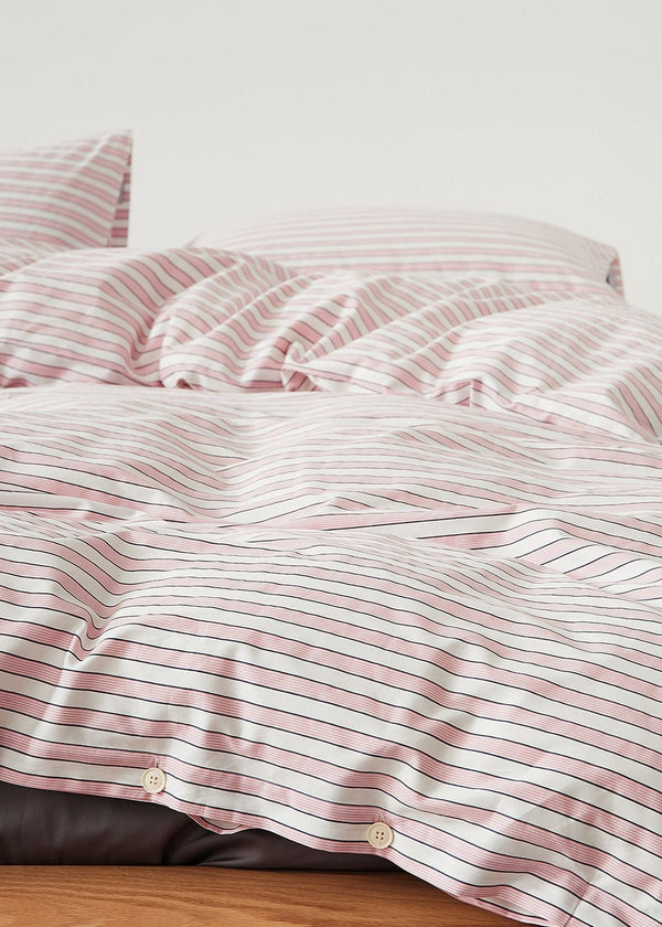 Henry Striped Buttoned Bedding Set / Purple