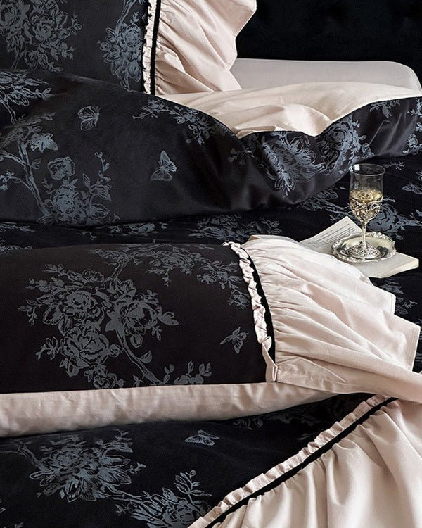 Jacquard Gilded Velvet Ruffled Bedding Set / Black