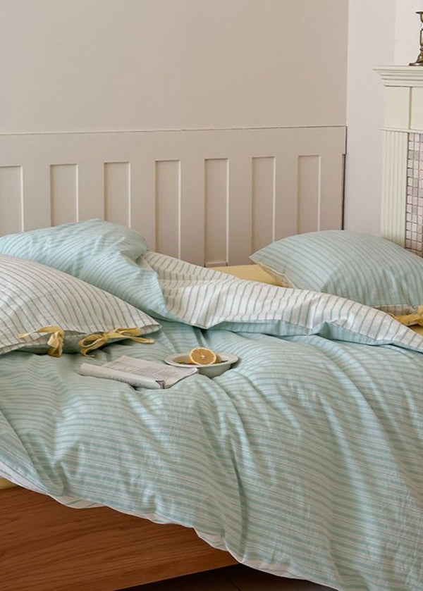 Josie Bow Tied Striped Bedding Set / Cream