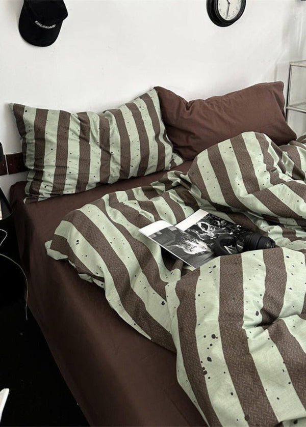 Liam Striped Bedding Bundle