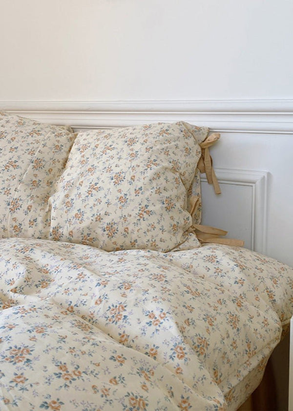 Magnolia Ribbon Bow Tie Floral Bedding Set / Blue