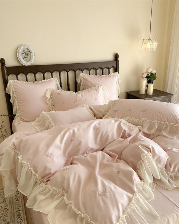 Rosalie Embroidered Cotton Ruffle Bedding Set / Ivory Blush