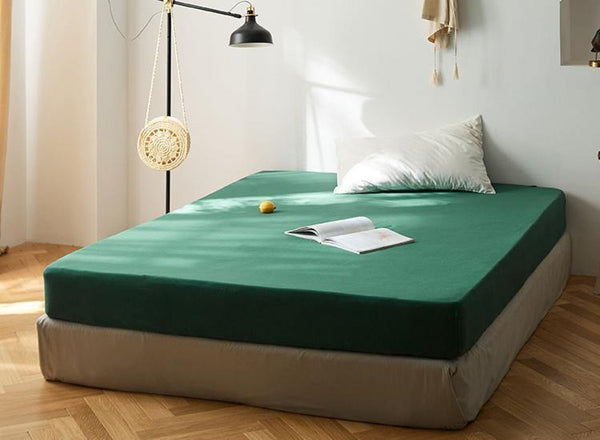 Solid Bed Sheet / Forest Green (Final Sale)