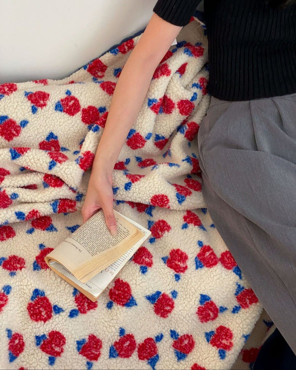 Vintage Cozy Coral Fleece Blanket / Rose