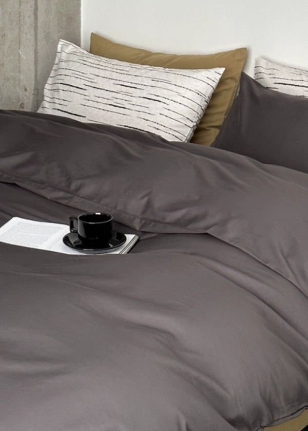 Wesley Retro Modern Bedding Set / Cream